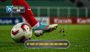 Kỹ thuật sút bóng bằng lòng bàn chân phải
